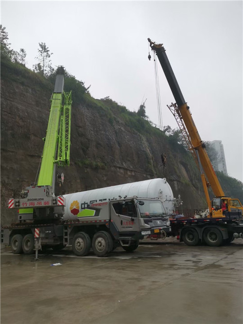 安源区“不怕风雨冻”—— 吊车的 “恶劣环境适应” 技术
